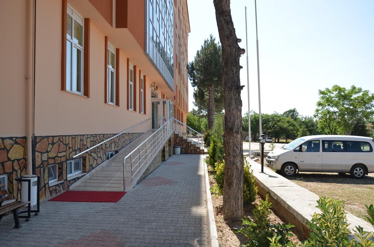 Ustundag Otel Keciborlu Ngoại thất bức ảnh