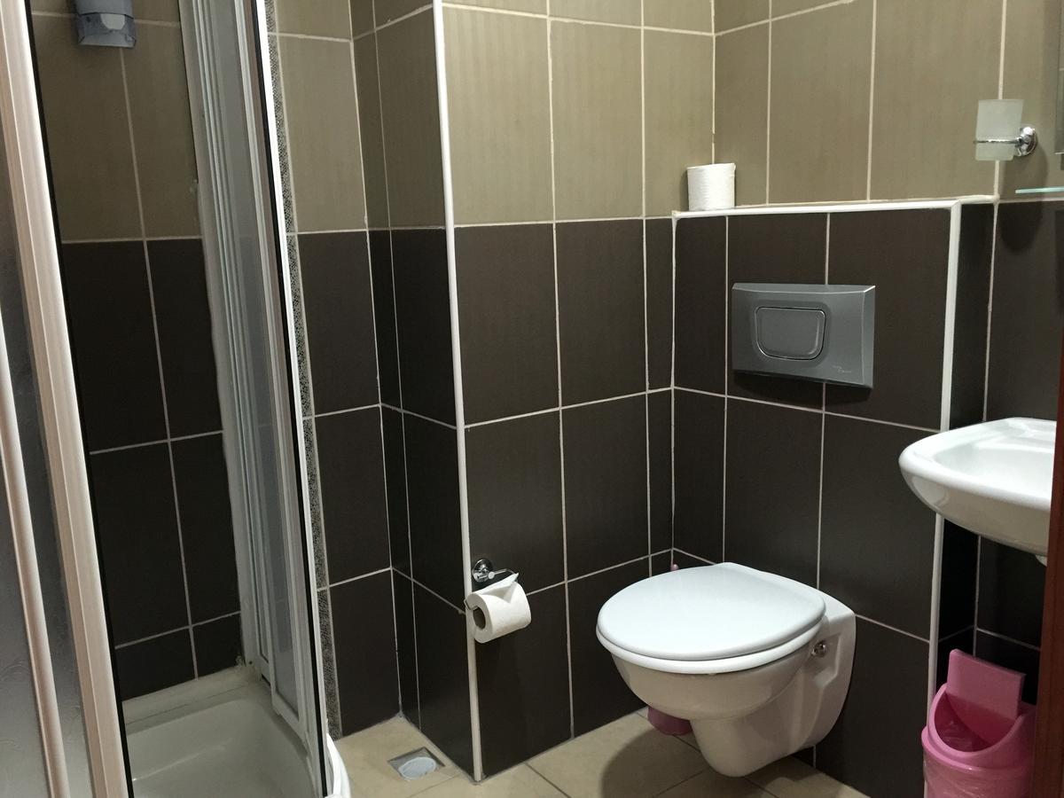 Ustundag Otel Keciborlu Ngoại thất bức ảnh